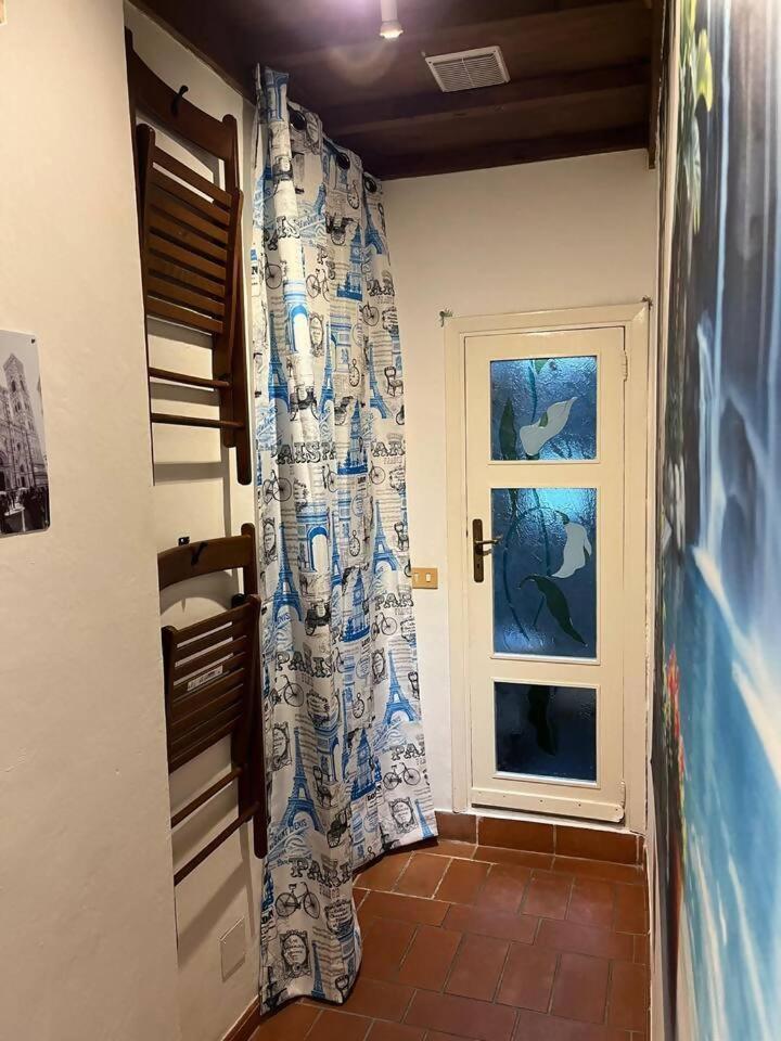 La Piccola S Croce Suite Comfort In Centro Apartment *